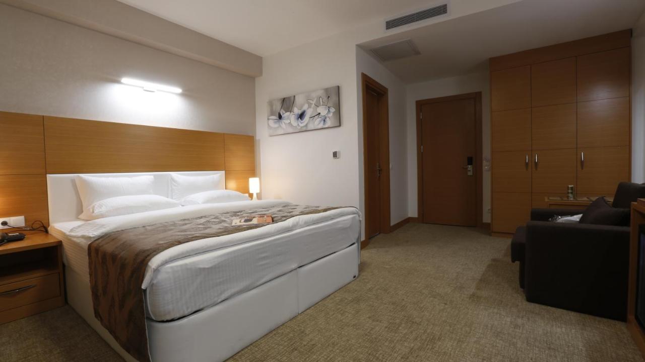 Mien W Suites Истанбул Екстериор снимка